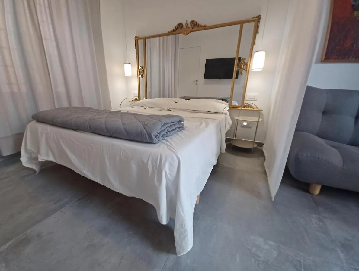 Appia Suite Apartament - Loft Con Giardino Rome Italy